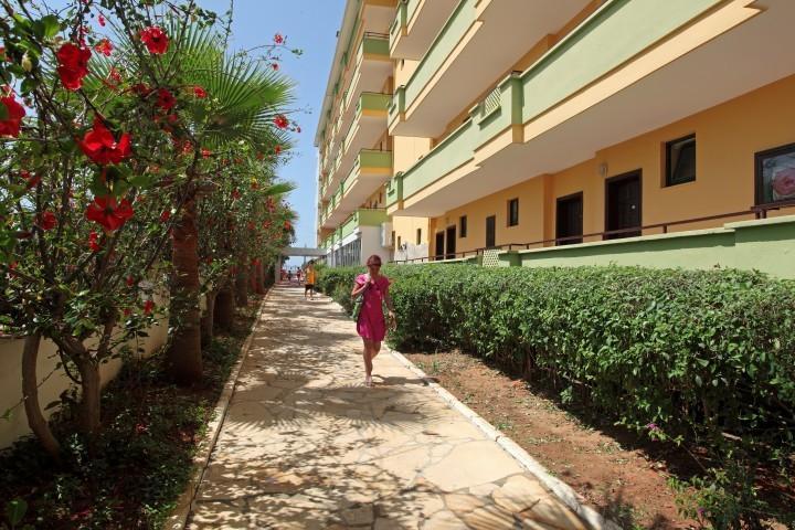 Sea Bird Beach Hotel Конаклы Экстерьер фото